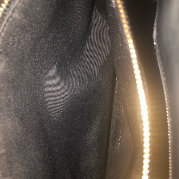 Authentic Yves Saint Laurent Sac de Jour Large in Grained Leather - Picture 8 of 10